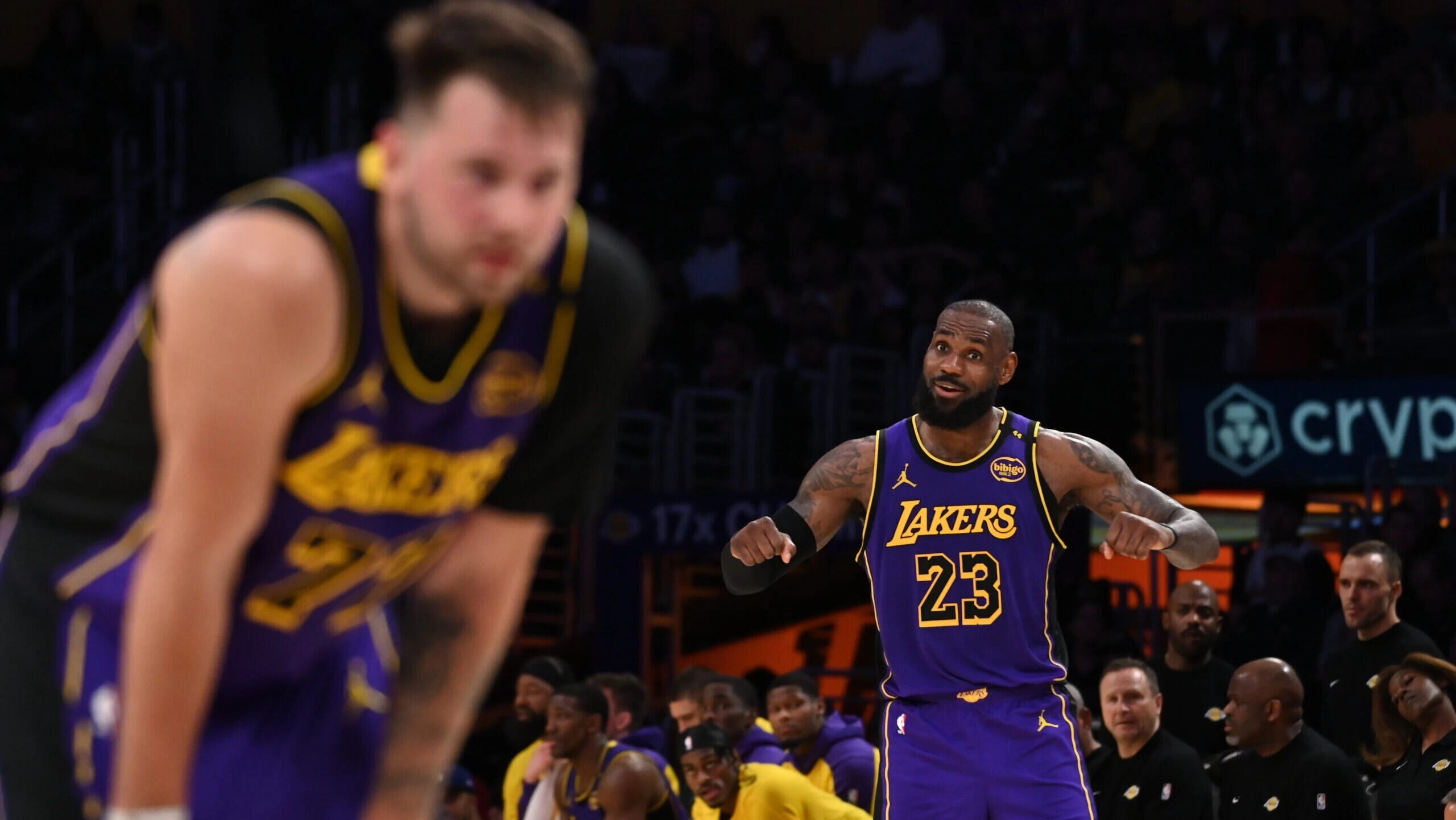 Duet LeBron-Doncic Makin Merajalela