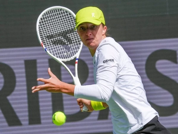 Perilaku Iga Swiatek di lapangan akhir-akhir ini sangat bertolak belakang dengan sikapnya yang biasanya tenang saat berada di bawah tekanan.