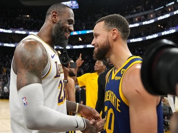 LeBron James Kirim Pesan Jelang Lawan Warriors