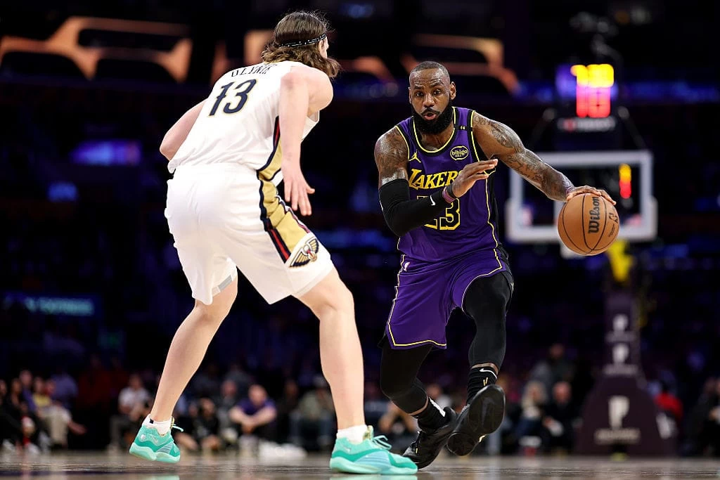 Trio Andalan Panas Lawan Pelicans, Lakers Merangsek ke Tiga Besar Wilayah Barat!