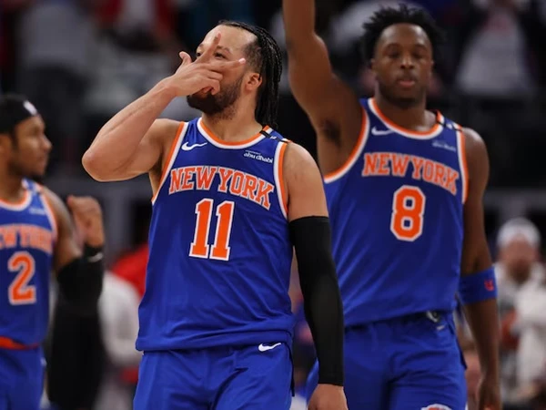 Jalen Brunson Antarkan Knicks Singkirkan Pistons
