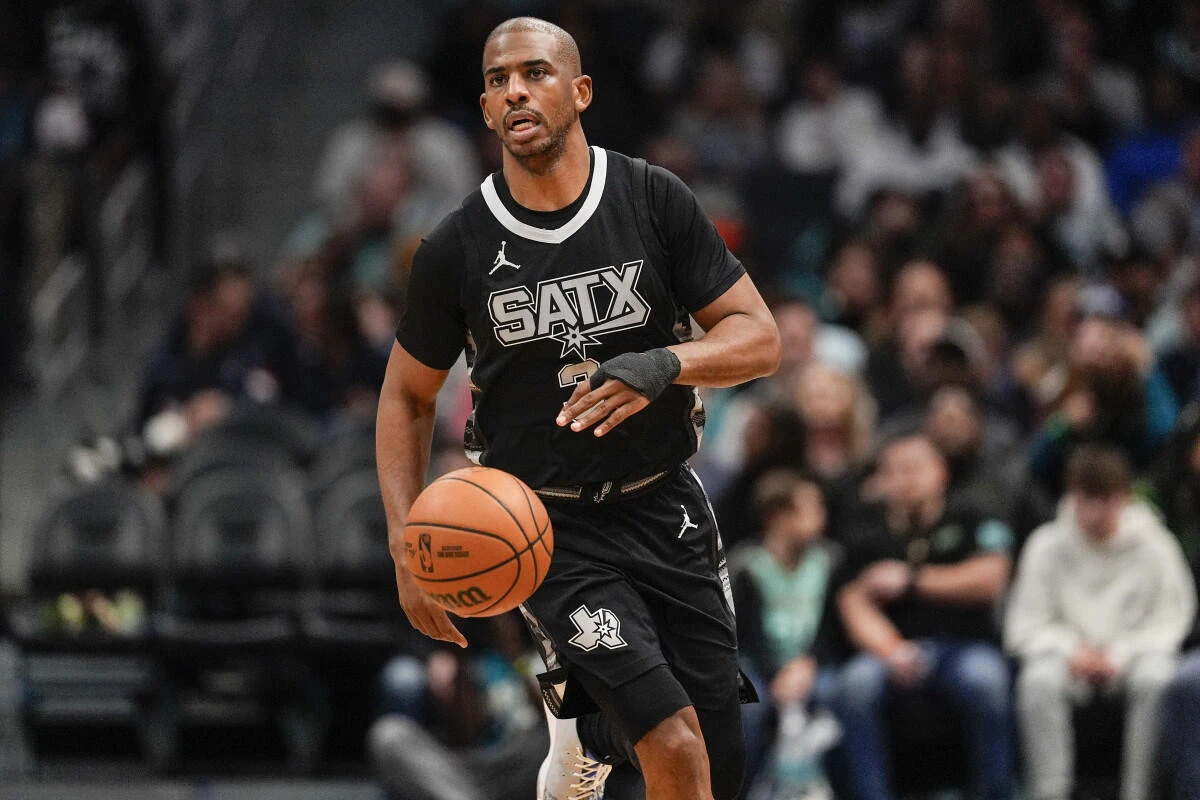 Chris Paul Beri Sinyal Tinggalkan Spurs