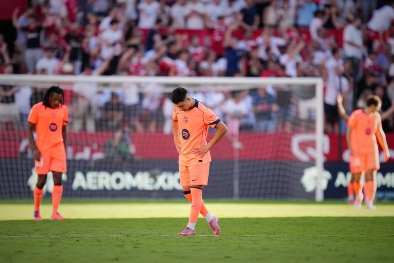 Flick Puji Mental Barcelona Meski Kalah Telak dari Sevilla!