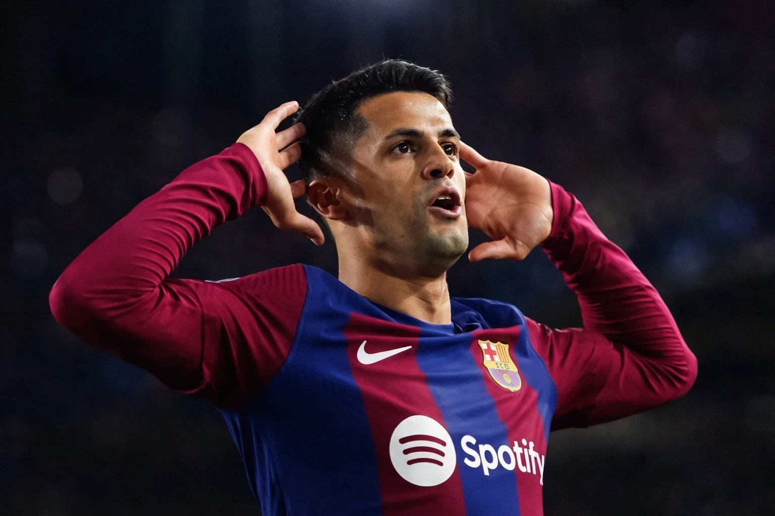 João Cancelo Resmi Pulang ke Barcelona!