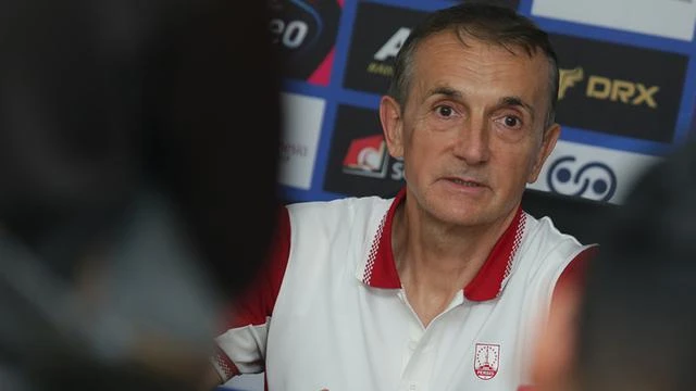 BRI Super League: Jelang Lawan Persib, Milomir Seslija Akui Persis Solo Dihantui Tekanan dan Ekspektasi Besar