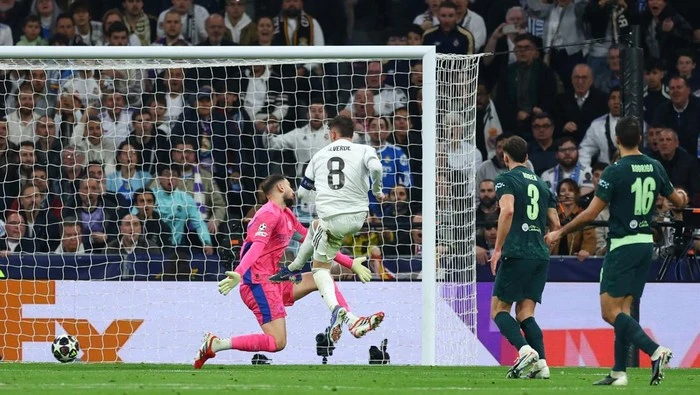 Valverde Hat-trick, Real Madrid Unggul 3-0 atas Man City di Babak Pertama
